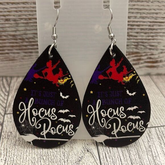 Halloween Earrings NWT  - Picture 1 of 2